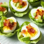 Recette-de-Coupelles-de-Laitue-a-lAvocat-OEufs-Durs-et-Lardons-Croustillants