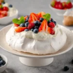 Recette-de-Pavlova-5-secrets-incroyables-pour-un-dessert